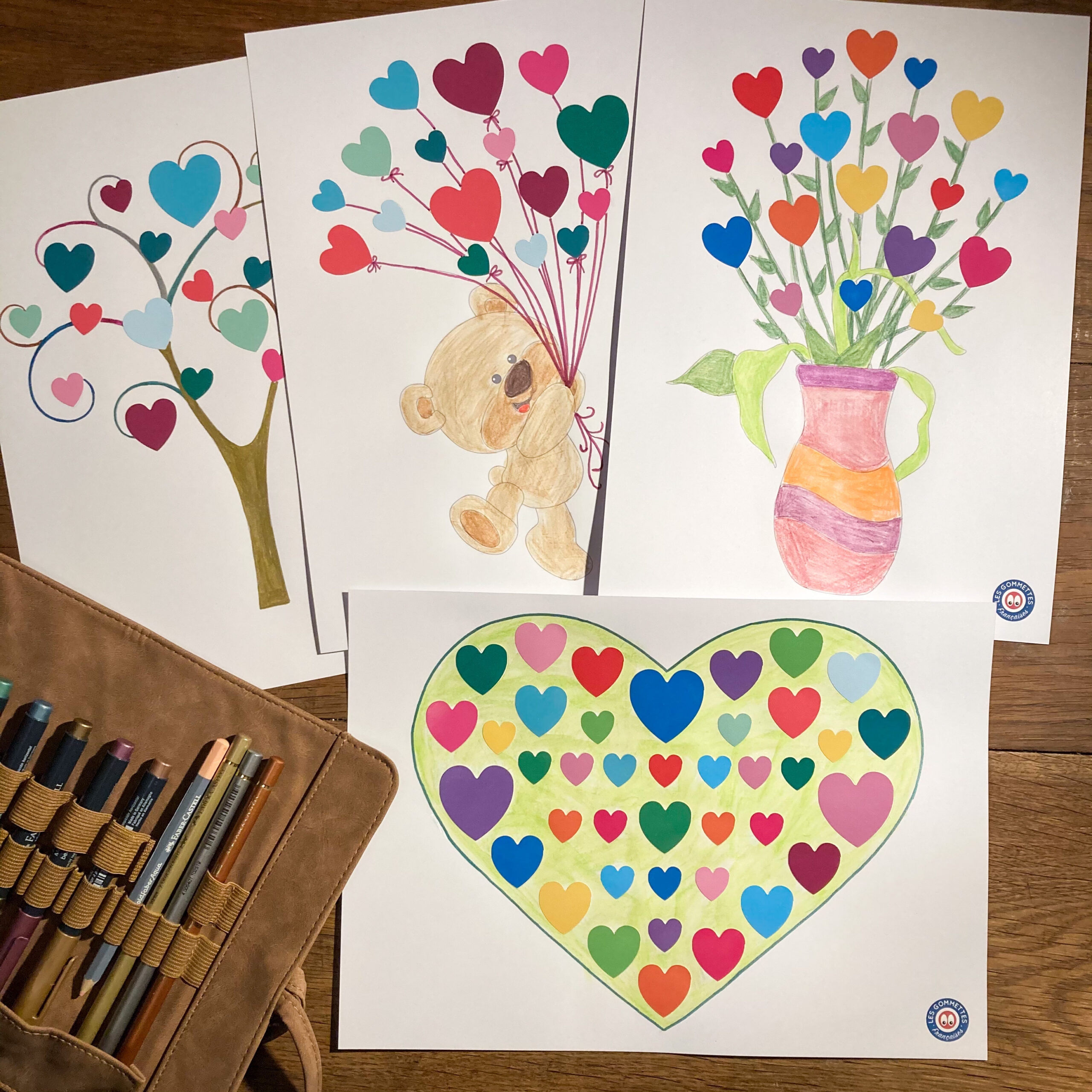 110 gommettes Coeur + 4 dessins Amour à décorer et à colorier